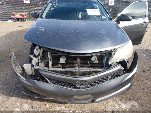 44555614 :رقم المزاد ، 4T1BF1FK9DU277293 vin ، 2013 Toyota Camry Se مزاد بيع
