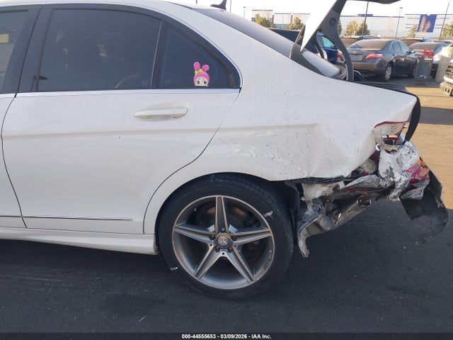 Aukcja sprzedaży 2011 Mercedes-benz C 300 Luxury/sport, vin: WDDGF5EB6BR147271, numer aukcji: 44555653