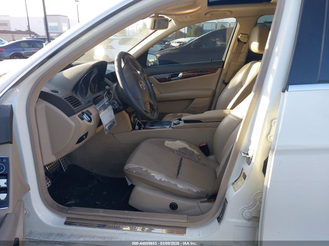 Aukcja sprzedaży 2011 Mercedes-benz C 300 Luxury/sport, vin: WDDGF5EB6BR147271, numer aukcji: 44555653