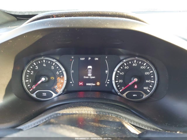 Продажа на аукционе авто 2018 Jeep Renegade Latitude 4x4, vin: ZACCJBBB7JPH73127, номер лота: 44555731