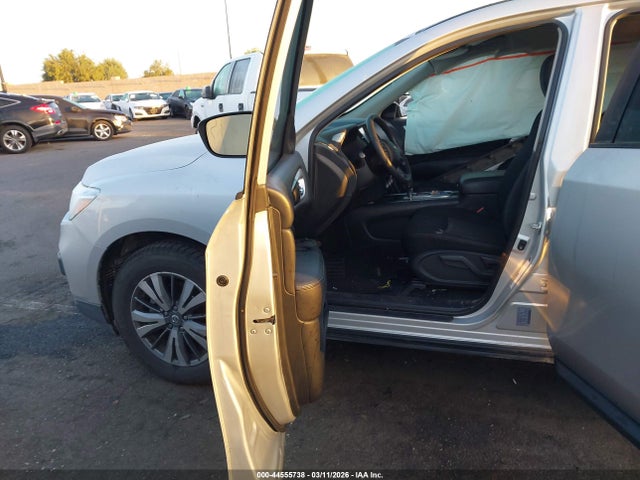 5N1DR2AN4LC579876 Nissan Pathfinder S 2wd