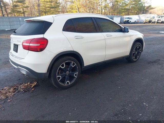 2018 MERCEDES-BENZ GLA 250 WDCTG4GB1JJ466999 Photo 3