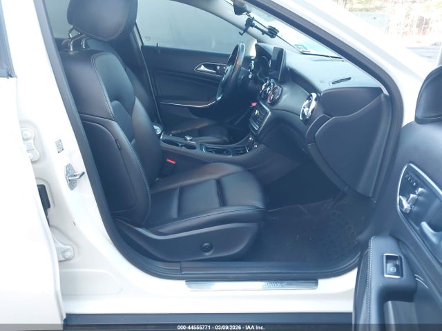 2018 MERCEDES-BENZ GLA 250 WDCTG4GB1JJ466999 Photo 4
