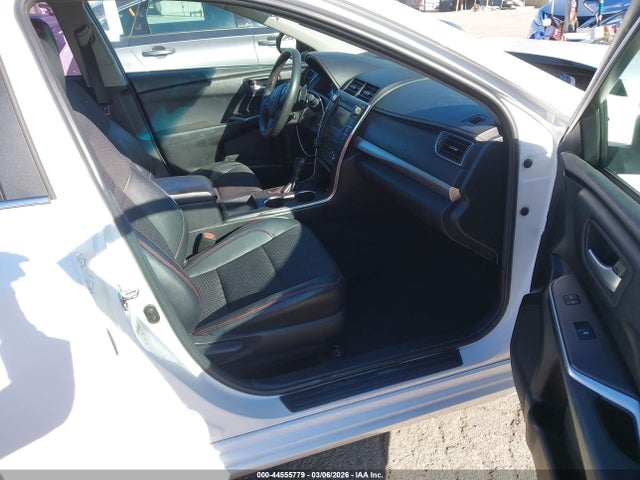 4T1BF1FKXHU759518 Toyota CAMRY SE