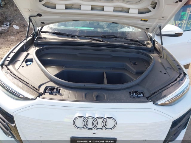 Aukcja sprzedaży 2025 Audi Q6 E-tron Premium Plus Quattro, vin: WA124BGF5SA009111, numer aukcji: 44555784