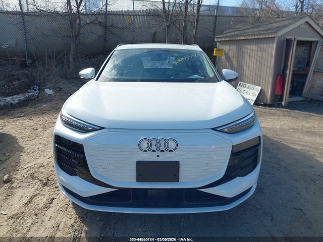 Aukcja sprzedaży 2025 Audi Q6 E-tron Premium Plus Quattro, vin: WA124BGF5SA009111, numer aukcji: 44555784