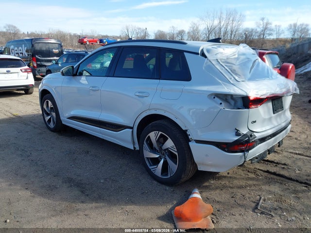 Aukcja sprzedaży 2025 Audi Q6 E-tron Premium Plus Quattro, vin: WA124BGF5SA009111, numer aukcji: 44555784