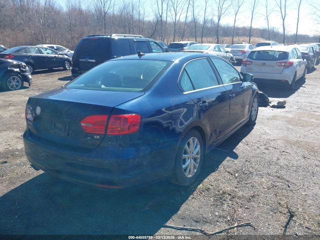 2014 Volkswagen Jetta 1.8t Se მანქანა იყიდება აუქციონზე, vin: 3VWD17AJ9EM422512, აუქციონის ნომერი: 44555799