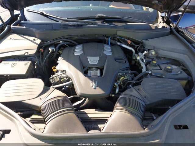 2021 MASERATI LEVANTE ZN661XUL8MX357507 Photo 9