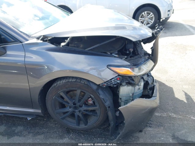 Toyota CAMRY SE 2018 4T1B11HK2JU645076 Image 20