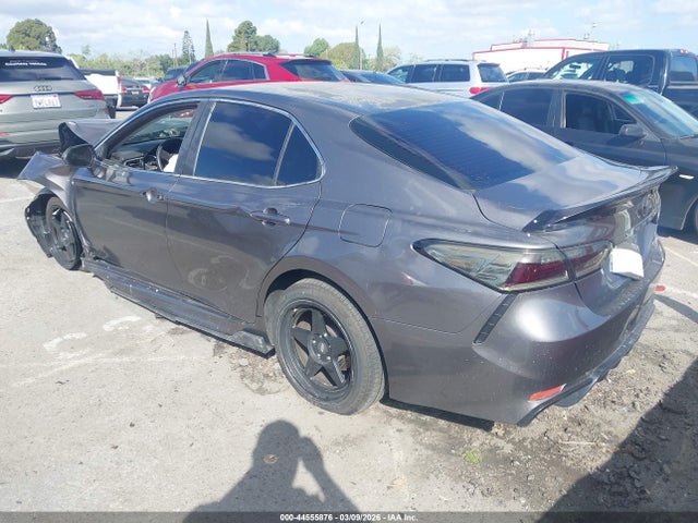 Toyota CAMRY SE 2018 4T1B11HK2JU645076 Image 3