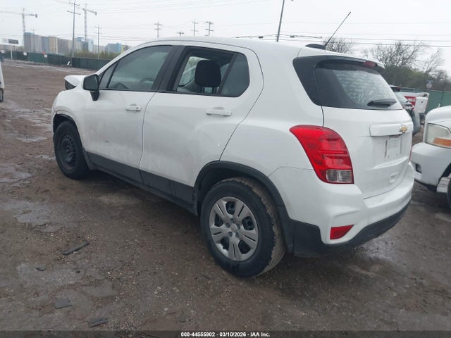 3GNCJKSBXHL273182 Chevrolet TRAX LS