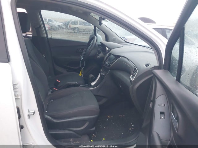 3GNCJKSBXHL273182 Chevrolet TRAX LS