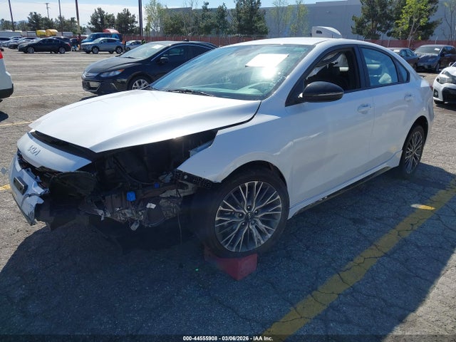 3KPF54AD1PE660330 KIA Forte Gt-line