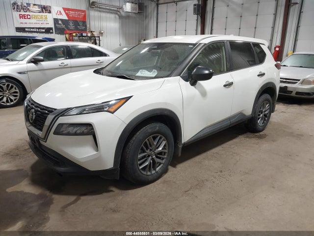 JN8AT3AB5MW210758 Nissan Rogue S Intelligent Awd