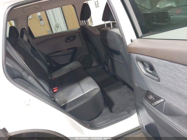 JN8AT3AB5MW210758 Nissan Rogue S Intelligent Awd