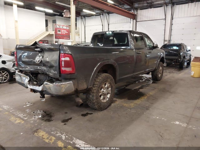 3C63R3JL1NG360305 RAM 3500 Laramie 4x4 8&#039; Box