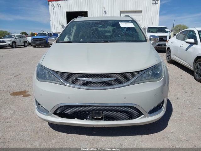 44555956 :رقم المزاد ، 2C4RC1GG0HR620565 vin ، 2017 Chrysler Pacifica Limited مزاد بيع