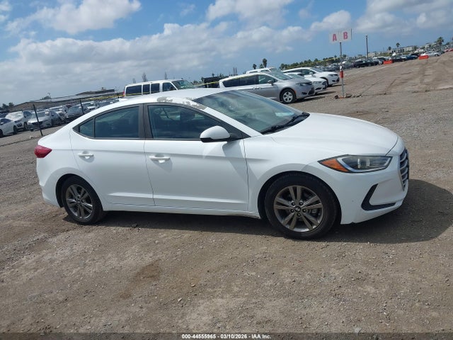Hyundai ELANTRA SEL 2018 5NPD84LF5JH382287 Image 18