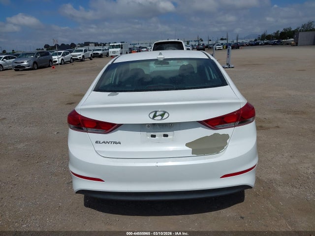 Hyundai ELANTRA SEL 2018 5NPD84LF5JH382287 Image 21