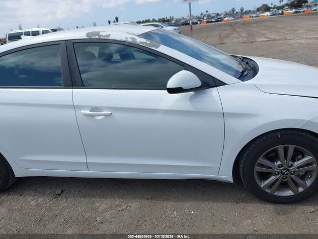 Hyundai ELANTRA SEL 2018 5NPD84LF5JH382287 Image 14