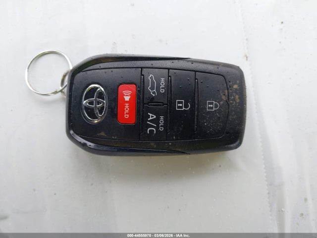 Toyota BZ4X XLE 2025 JTMABACA2SA092718 Image 11