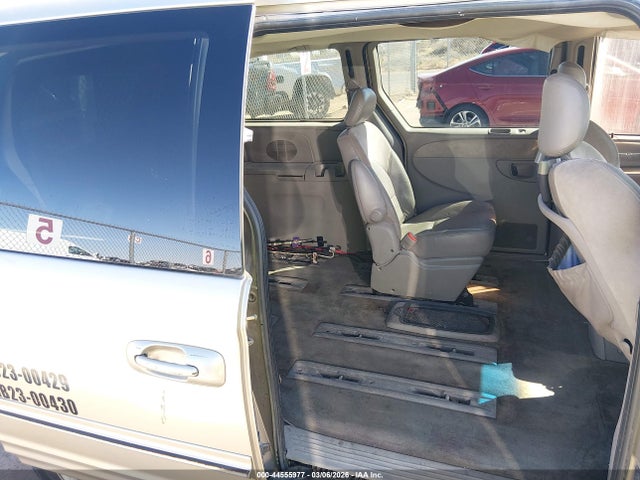 44555977 :رقم المزاد ، 2C8GP64L12R661948 vin ، 2002 Chrysler Town & Country Limited مزاد بيع