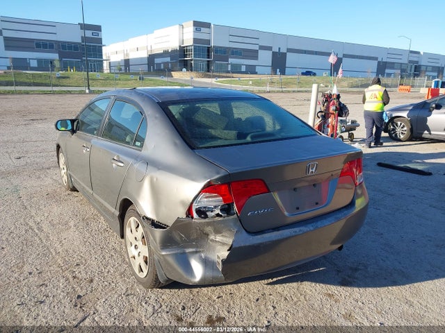 44556002 :رقم المزاد ، JHMFA16557S001593 vin ، 2007 Honda Civic Lx مزاد بيع