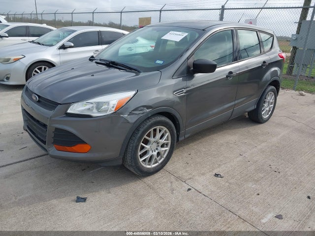 Ford ESCAPE S 2015 1FMCU0F70FUB35563 Image 2