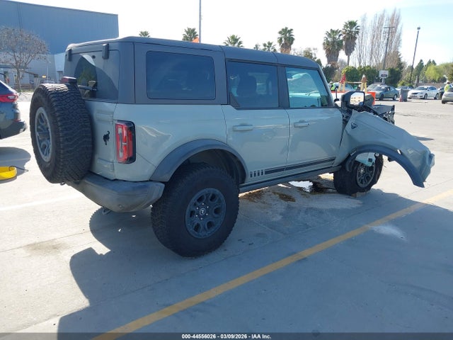 Ford Bronco First Edition 2021 1FMEE5EP0MLA42212 Image 4