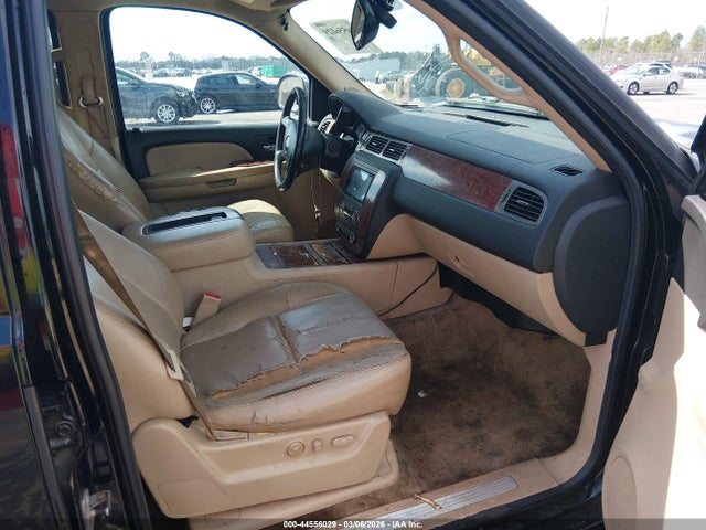 2008 Chevrolet Tahoe Ltz მანქანა იყიდება აუქციონზე, vin: 1GNFC130X8R171923, აუქციონის ნომერი: 44556029