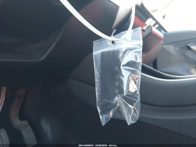 5YJ3E1EB1KF386432 Tesla Model 3 Long Range/performance