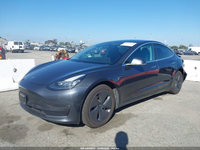 5YJ3E1EB1KF386432 Tesla Model 3 Long Range/performance