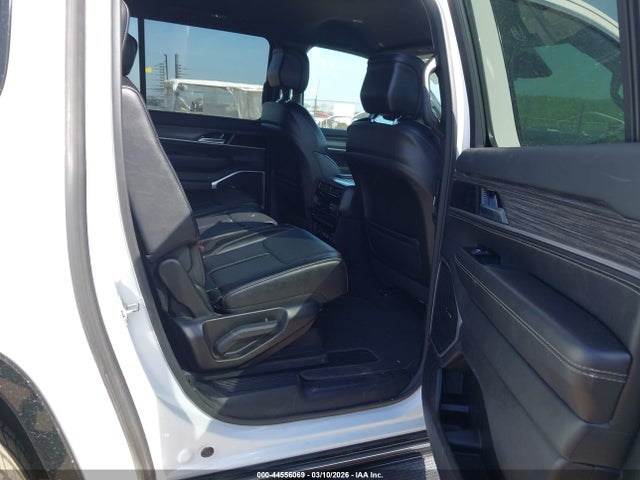 1C4SJSBP2RS117317 Jeep Wagoneer L Series Ii 4x4