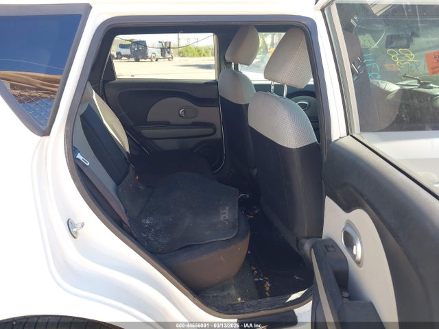 KIA Soul 2016 KNDJN2A20G7271109 Image 8