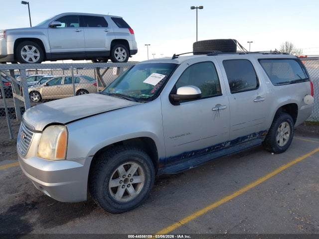 2011 GMC YUKON XL 1500 1GKS2KE32BR284087 Photo 1