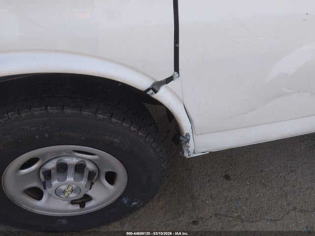 1GCWGAFP7P1114923 Chevrolet Express Cargo Rwd 2500 Regular Wheelbase Wt