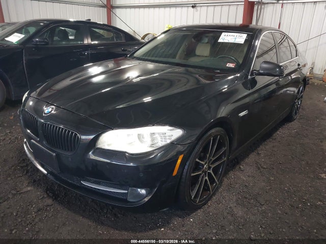 44556150 :رقم المزاد ، WBAFR7C5XDC828588 vin ، 2013 Bmw 535i مزاد بيع