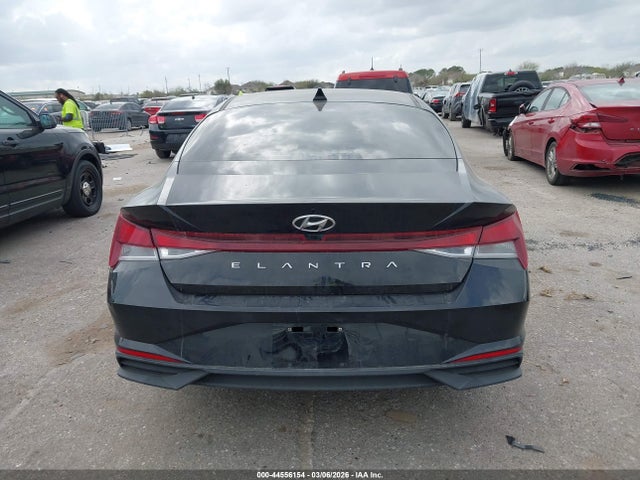 Auction sale of the 2021 Hyundai Elantra Sel, vin: 5NPLM4AG9MH029171, lot number: 44556154