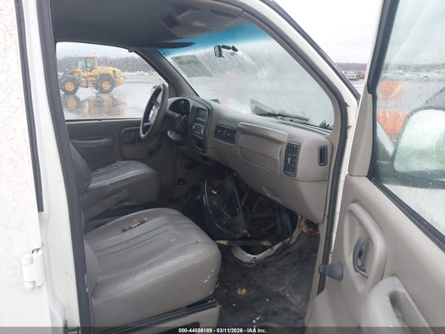 1999 CHEVROLET EXPRESS 1GCFG15W8X1034698 Photo 4