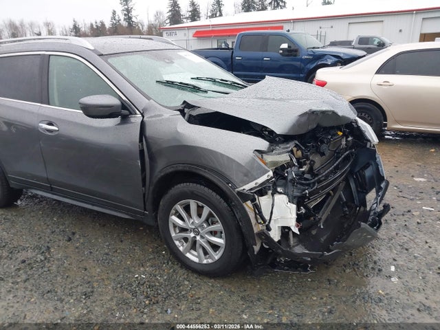 2020 Nissan Rogue Sv Fwd მანქანა იყიდება აუქციონზე, vin: JN8AT2MT0LW039382, აუქციონის ნომერი: 44556253