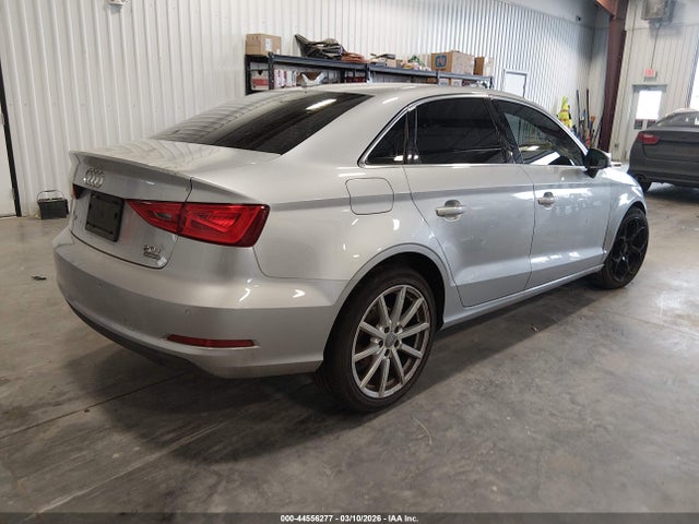 44556277 :رقم المزاد ، WAUE8GFF5G1055046 vin ، 2016 Audi A3 2.0t Premium مزاد بيع