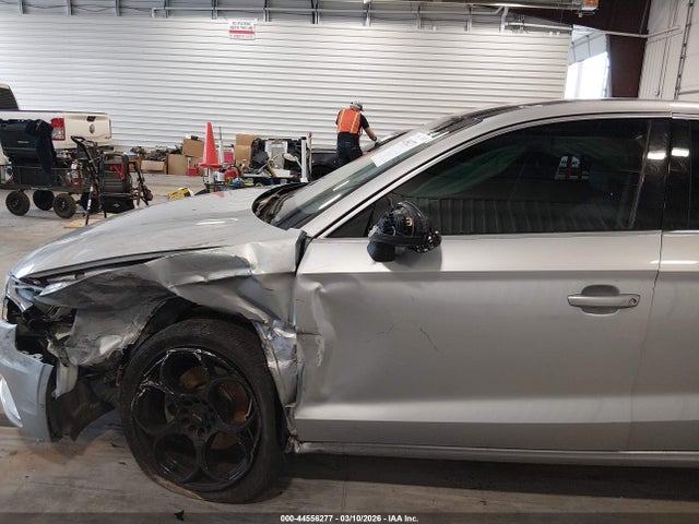 44556277 :رقم المزاد ، WAUE8GFF5G1055046 vin ، 2016 Audi A3 2.0t Premium مزاد بيع