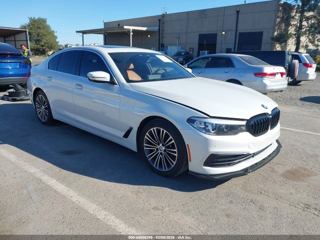 2019 BMW 530I WBAJA5C56KWW07832