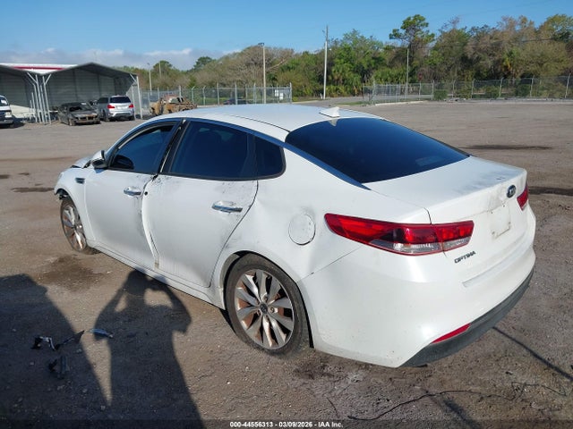 44556313 :رقم المزاد ، 5XXGT4L35HG123595 vin ، 2017 Kia Optima Lx مزاد بيع