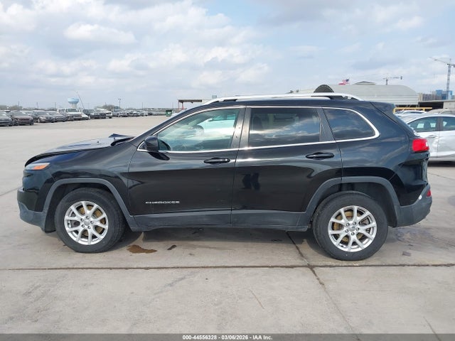 1C4PJMCS8EW239672 Jeep Cherokee Latitude
