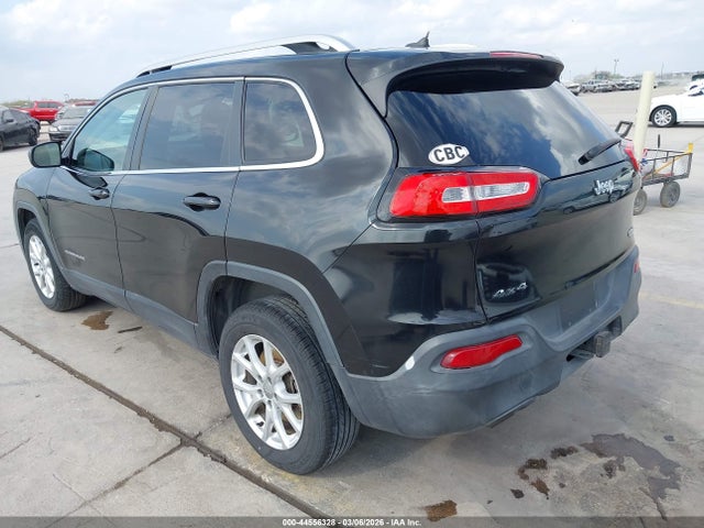 1C4PJMCS8EW239672 Jeep Cherokee Latitude