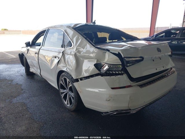 Продаж на аукціоні авто 2022 Volkswagen Passat 2.0t Se, vin: 1VWSA7A32NC000141, номер лоту: 44556354