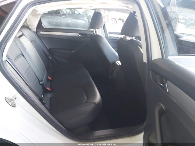 Продаж на аукціоні авто 2022 Volkswagen Passat 2.0t Se, vin: 1VWSA7A32NC000141, номер лоту: 44556354