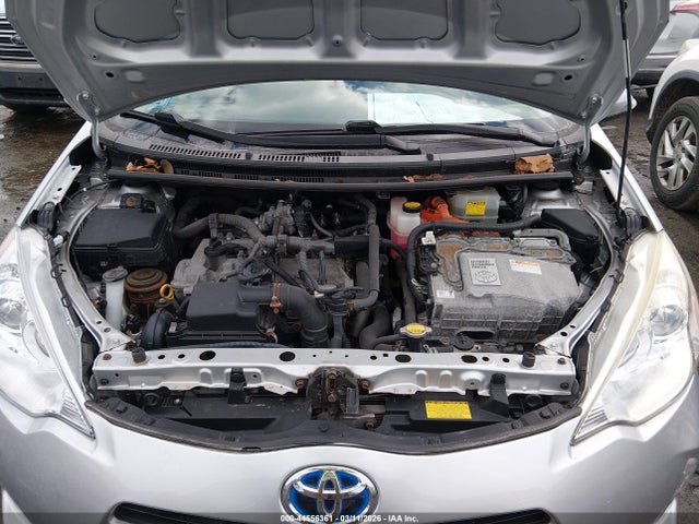 JTDKDTB36E1574349 Toyota Prius C One